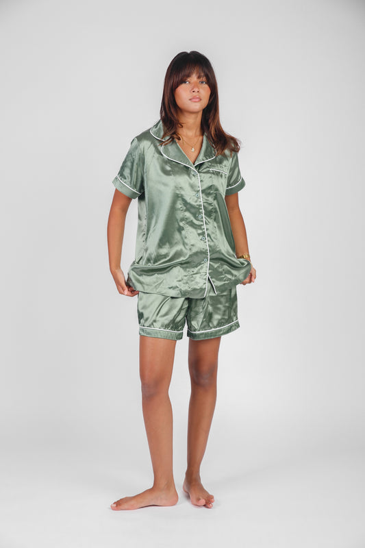 Bridesmaid satin pajama – elegant women’s loungewear 